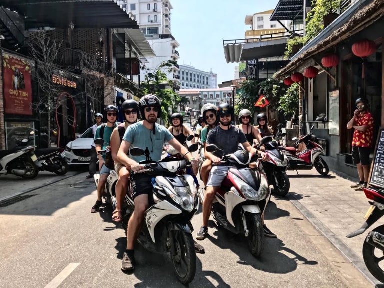 Lưu Ý Khi Thuê Xe Thuê xe máy Tuy Hoà Phú Yên Cho Người Nước Ngoài (1)
