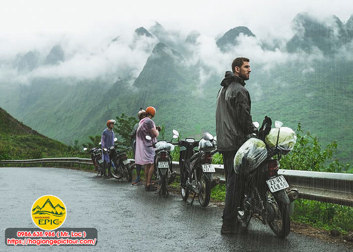 Những lưu ý khi đi xe Thuê xe máy Tuy Hoà Phú Yên vào mùa mưa (1)